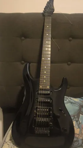 Guitarra Golden