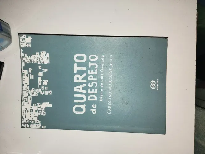 Livro Quarto de Despejo - Maria Carolina de Jesus