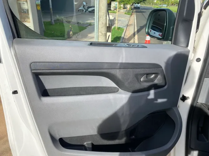 Citroen Jumpy Furgão Pack 1.6 Turbo Diesel 2021