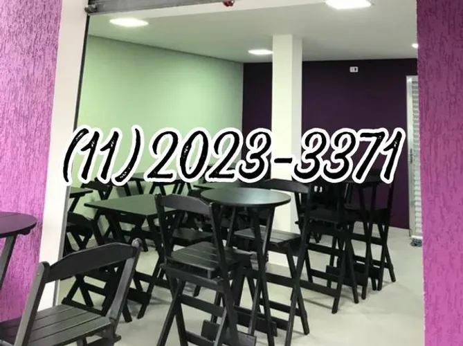 Conjunto Mesa Bistrô Alta com Cadeiras Altas Dobráveis em Madeira Maciça