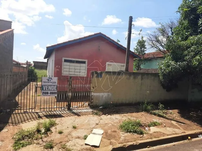Venda de Terreno / Padrão na cidade de Matão
