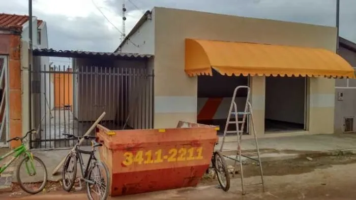 Casa com Loja comercial bairro Antônio Bráulio