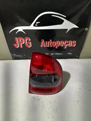 Lanterna Traseira Direita Fume Gm/Corsa/Sedan Classic 89/10 Nova