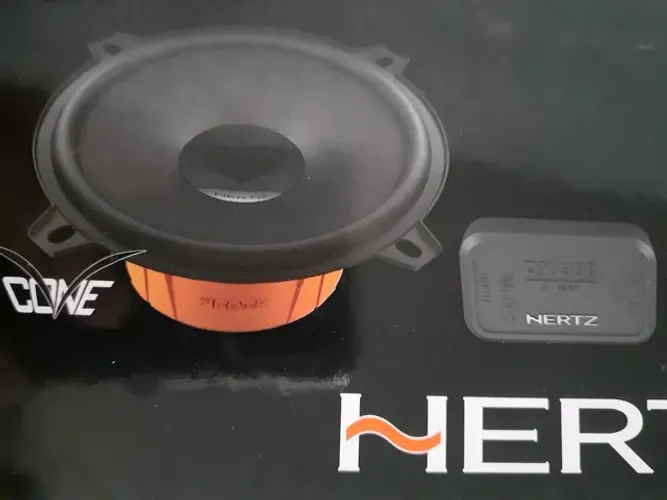 Kit 2 vias. Hertz. DSK 130.3. Italiano. 5", 120RMS. Garantia. Novo. Instalado.