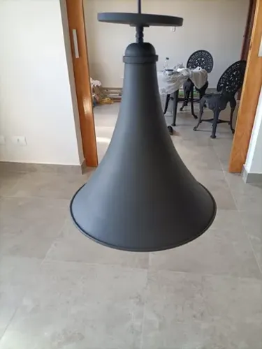 Pendente clássico - em perfeito estado!