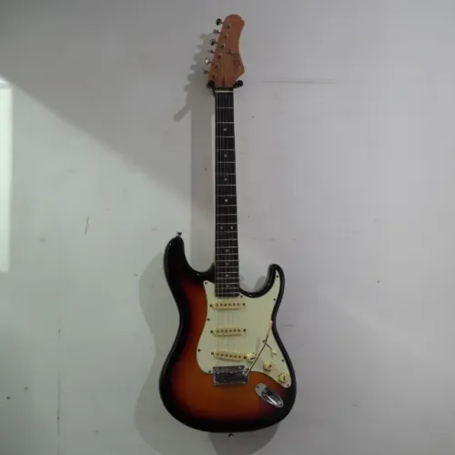 Guitarra Tagima T-635 Stratocaster Semi-nova | Parcelo no cartão com taxa