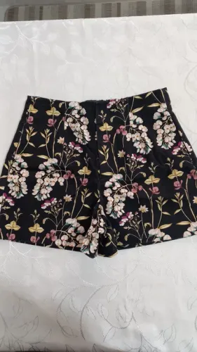Short Zara Woman tam 40, floral, estilo alfaiataria 