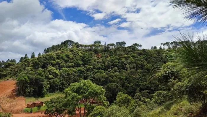 Melhor negócio ! Veja e confira !1.500 m2 breve entrega!