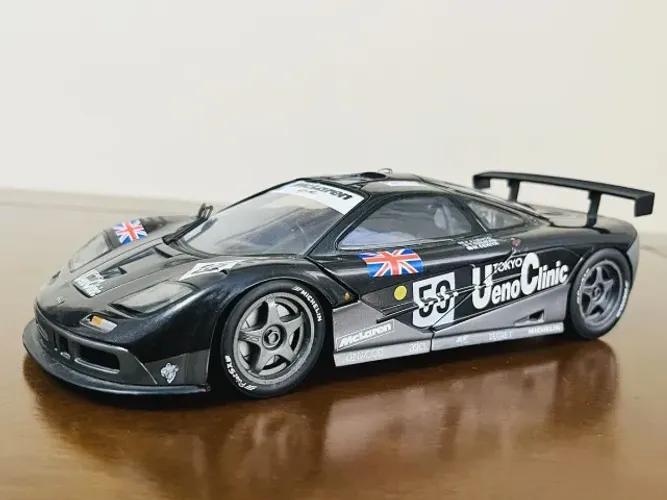 Miniatuta Mclaren F1 Gtr Le Mans Winner Ut Models 1/18