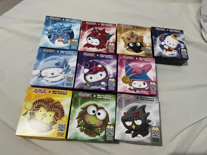 Coleção completa Yu Gi Oh X Hello Kitty Mc Donalds