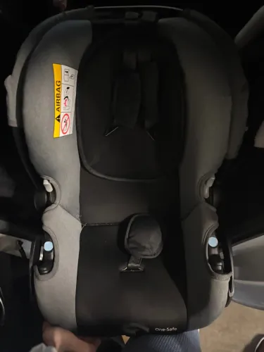 Bebê Conforto e carrinho com Base One-Safe Safety 1st