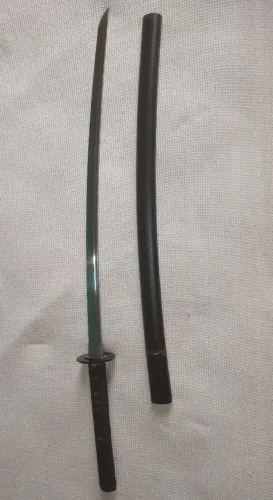 Katana, Espada Japonesa Tradicional para Admiradores e Praticantes de Artes Marciais.