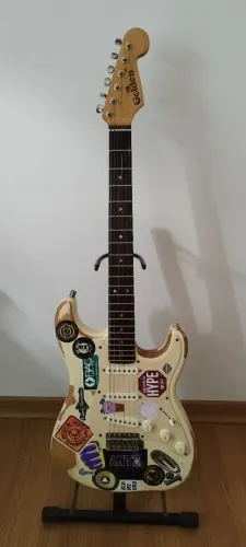 Guitarra Elétrica Golden
