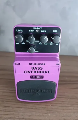 Pedal Behringer Bass Overdrive BOD100
