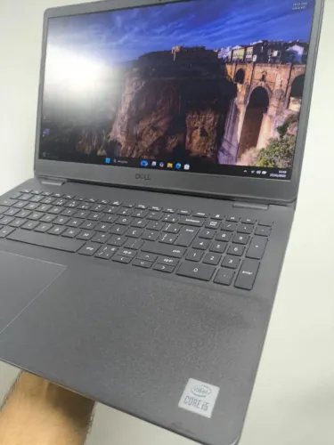 Notebook Dell i5, 10 ger, 16gb, SSD nvme 256gb, tela 15'6 Full HD.