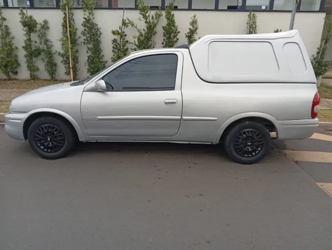 Chevrolet Corsa Pick-up Sport 1.6 MPFI 2003