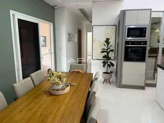 Casa disponível para VENDA no Condomínio Golden Hill, na Zona Sul de Londrina