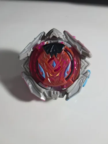 BEYBLADE XIPHOID KNIGHT K8 HASBRO