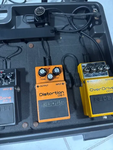 PEDAL DE GUITARRA BOSS DISTORTION DS-1