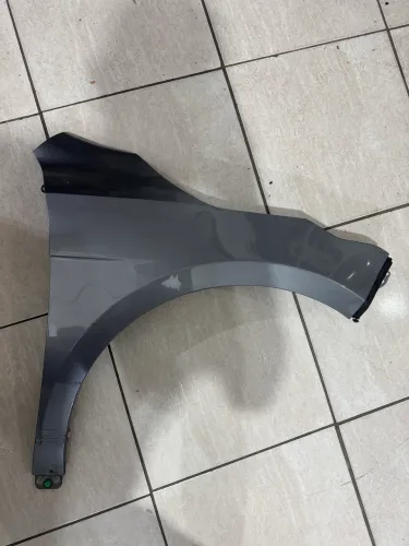 Paralamas dianteiro direito byd King 