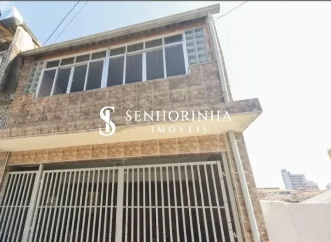 Sobrado na Penha de França em São Paulo-SP, com 2 dormitórios, 1 sala, 2 banheiros