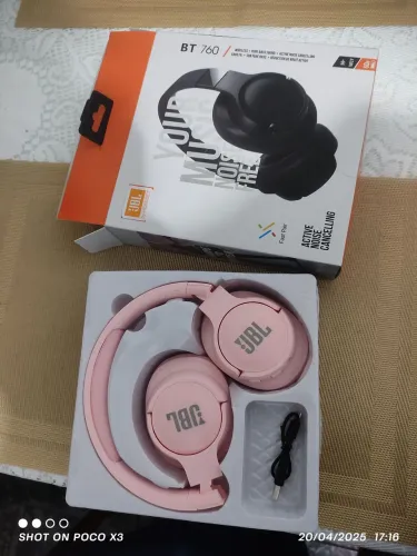 Fone de Ouvido JBL BT 760 - Novo - Com Cancelamento de Ruído