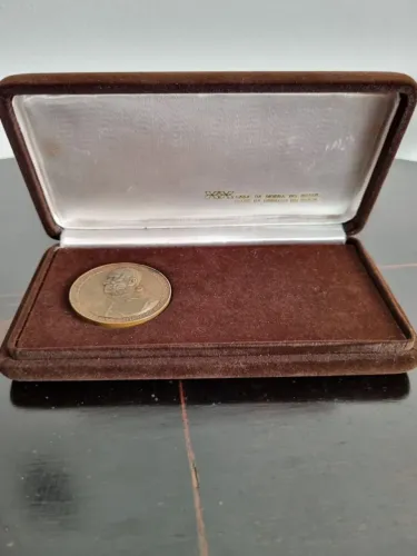 Medalha Primeiro Cardeal Bahia Augusto