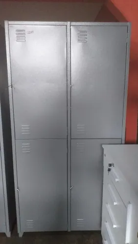 roupeiro de aço 4 portas insalubre novo