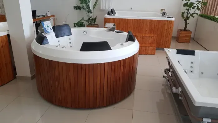 Spa Jennifer Riolax 1,80 diâmetro em Acrílico