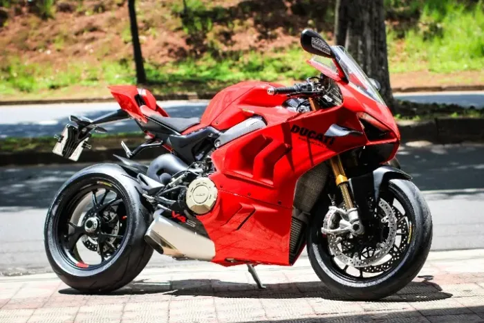 Ducati Panigale V4S
