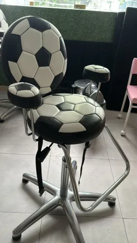 Cadeira de corte infantil bola de futebol