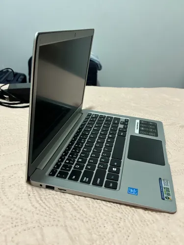 Notebook compacto Multilaser Legacy 