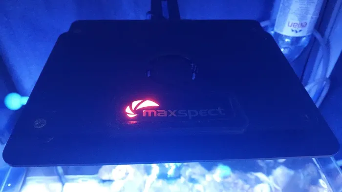 Luminária Maxspect para Aquário