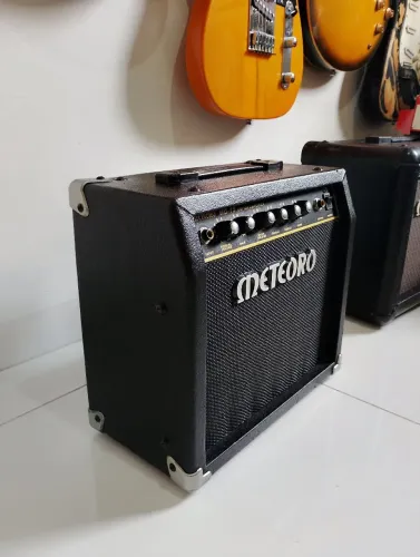 Amplificador Meteoro MG15