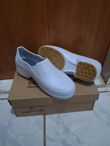 Sapato branco masculino novo