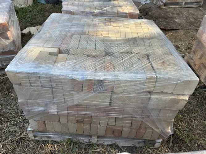 Tijolo refratário lote 8.000 unidades 