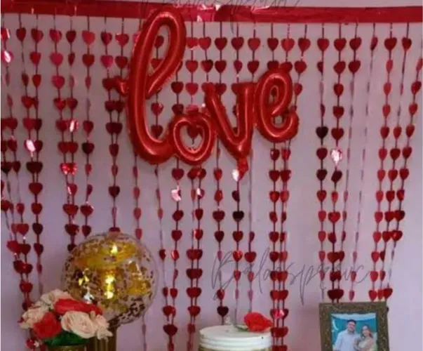 Decoração Romântica - Cortina de Corações + balão love