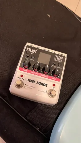 Pedal de Delay Nux Time Force