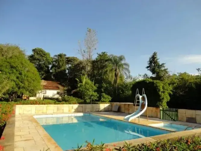 Chácara de  30.000 m² , As Margens do Rio Cahoeira  em Piracaia