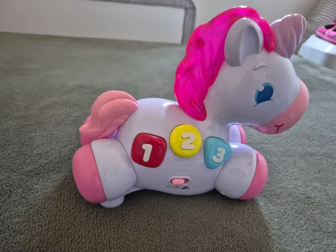 Unicórnio Corredor Musical Rock & Glow Bright Starts