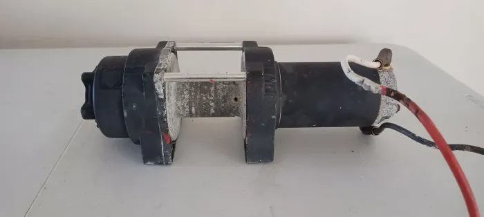 Guincho 12v para automóvel