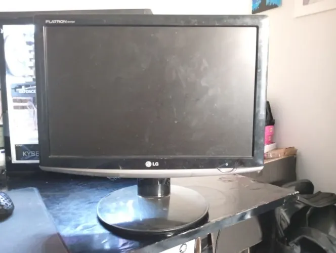 base Monitor LG flatron com defeito