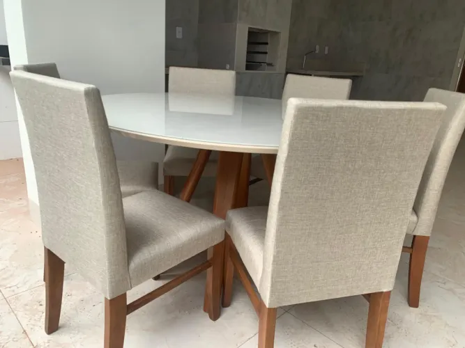 Mesa de jantar madeira