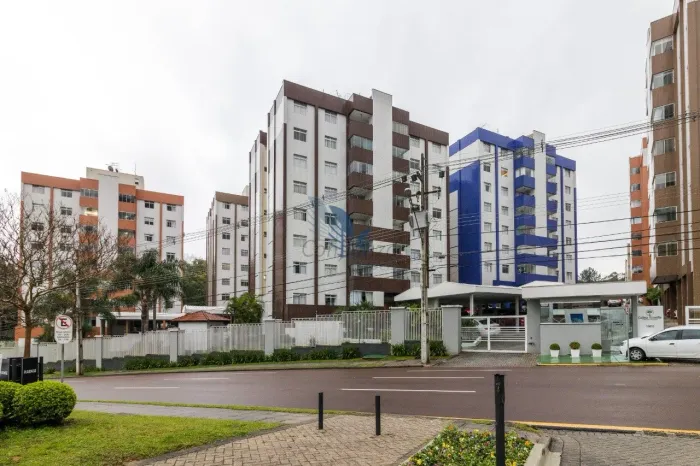 Apartamento com dois quartos e vaga de garagem no Mossunguê - Curitiba/PR