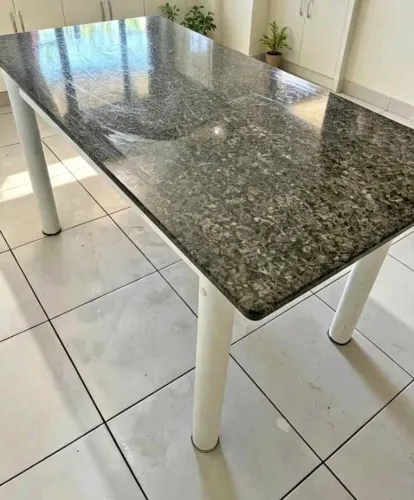 Conjunto de Mesa Com 6 Cadeiras Granito
