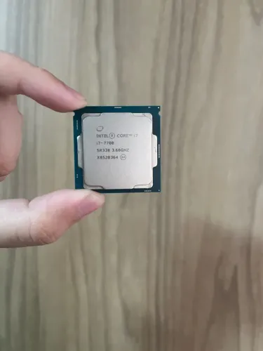 Processador I7 7700 + Cooler box