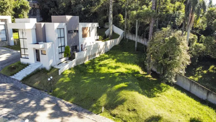 Terreno em Condomínio Fechado no Campo Comprido