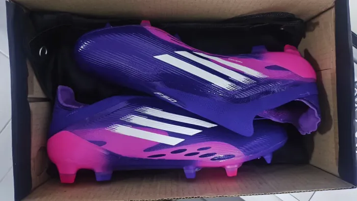 Chuteira Adidas F50 League FG Campo