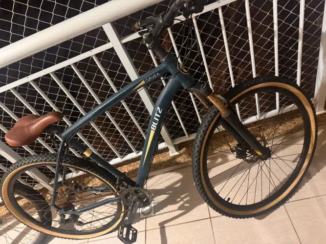 Bike Blitz Gávea aro 29 azul ? Shimano 21v ? freio a disco