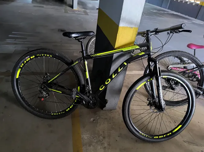 Vendo bicicleta  aro 29 nova usada apenas 2 vezes